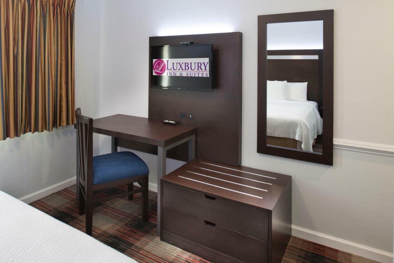Luxbury Inn & Suites แมรีวิลล์ ภายนอก รูปภาพ